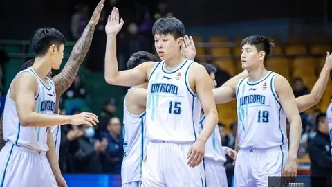 哈登表现低迷：12次出手仅中3球，得分13分失误3次，正负值-20警示录